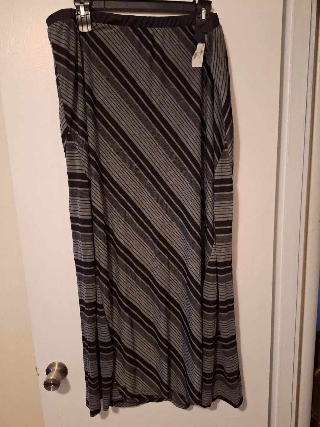 Bobeau 3XL Black And Gray Striped Long Skirt Lined Elastic Waist