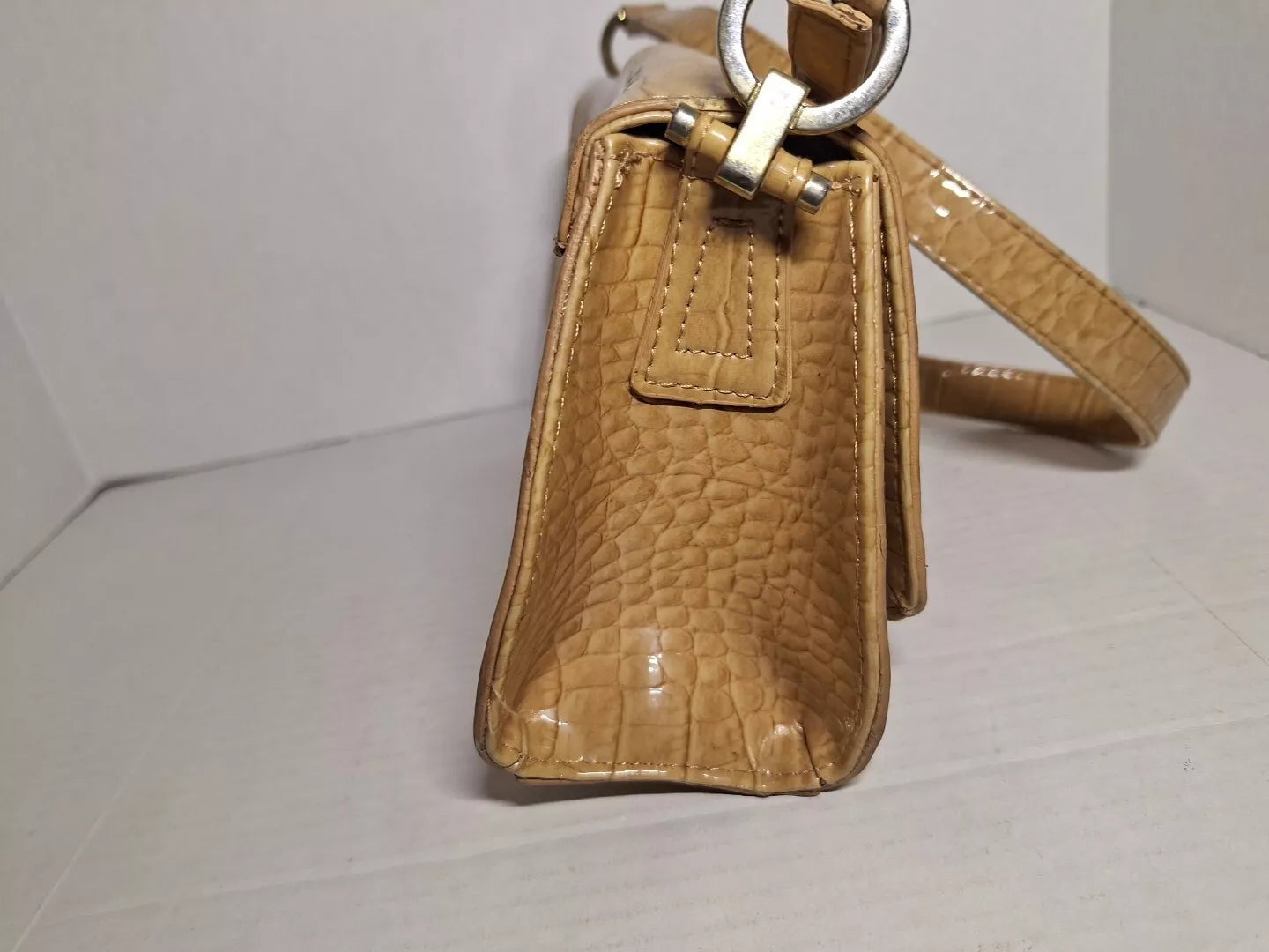 liz claiborne gold purse