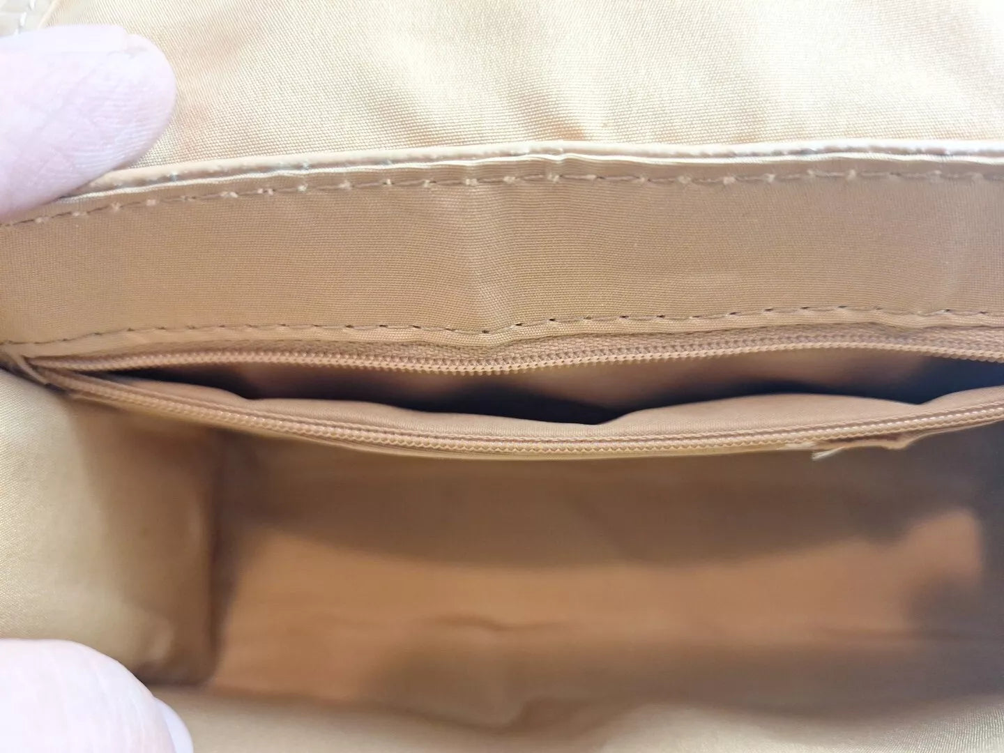 liz claiborne gold purse